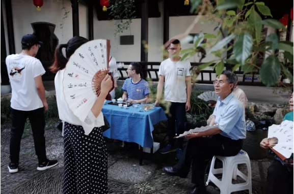 一朝沐杏雨，终身感师恩