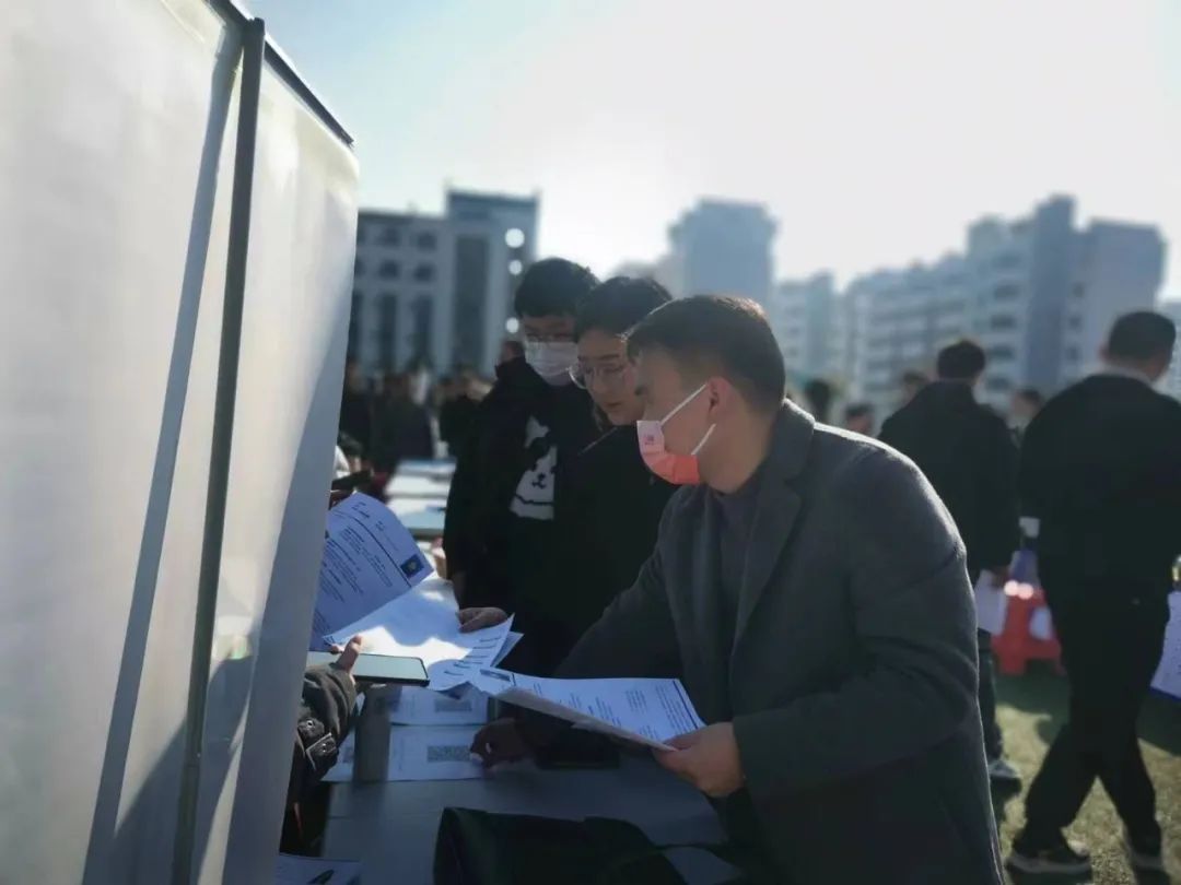 茶蕊绽放，职等你来—江西茶职院举办毕业生专场招聘会