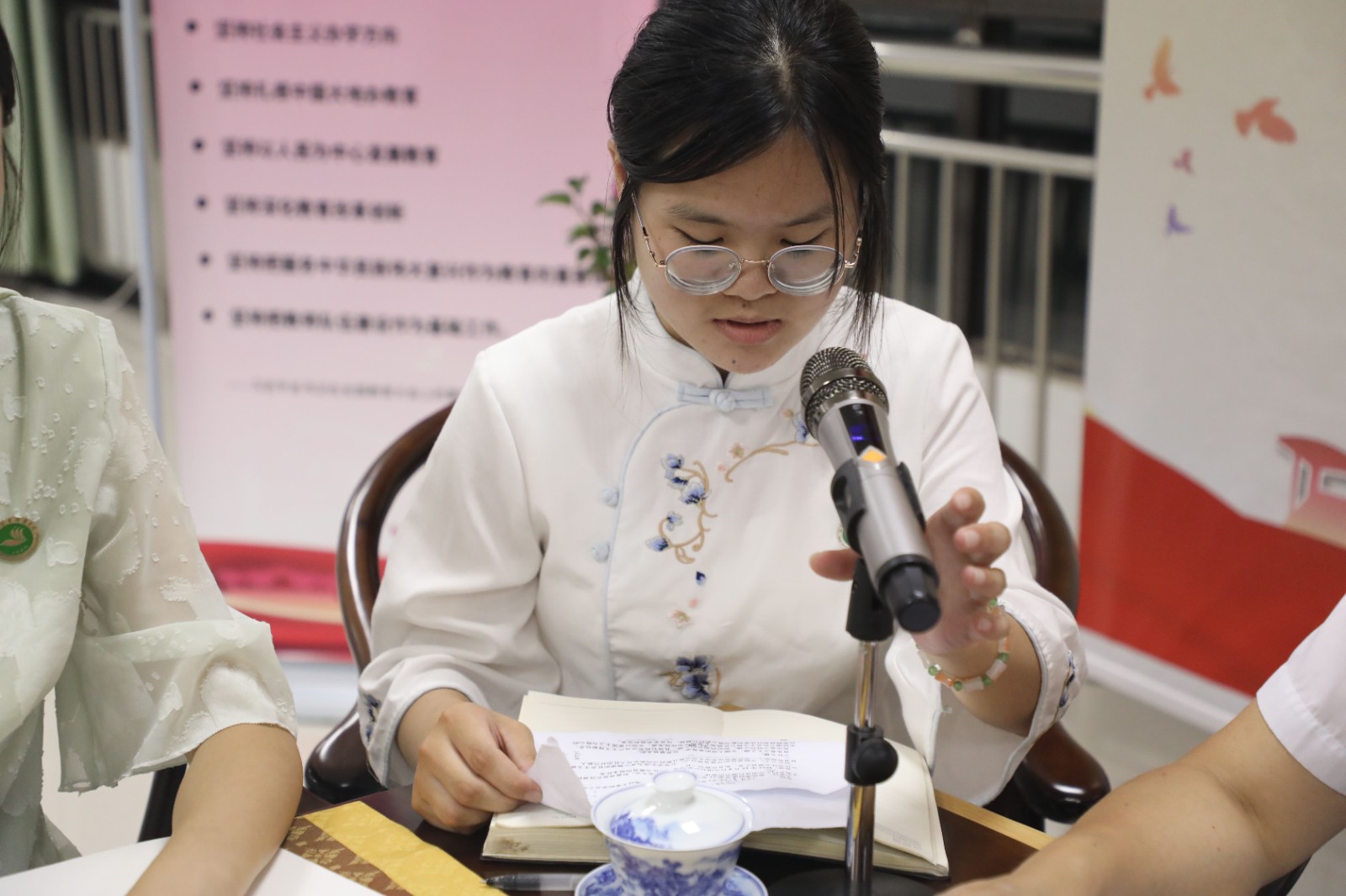 江西茶职院“草木间”思政茶座，开讲啦！